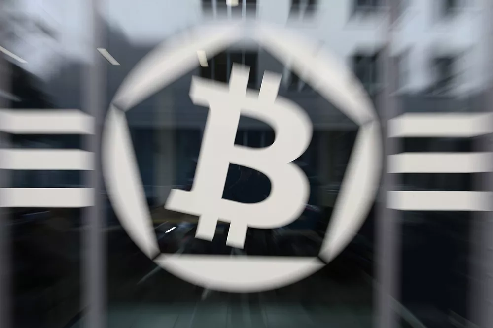 Биткоин, блокчейн и крупные финансовые организации